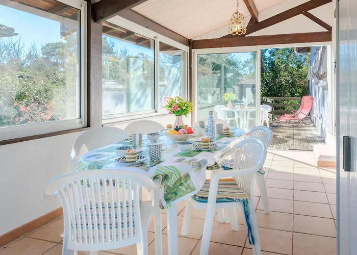 Casa de Férias Promenade Des Pins By Interhome