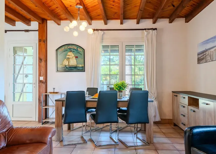 Casa de Férias Promenade Des Pins By Interhome *